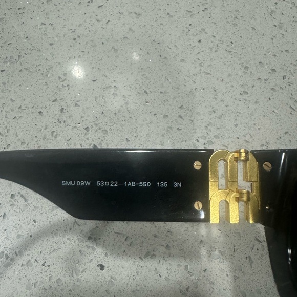 Authentic MIU MIU
MU 09WS Runway main image 3